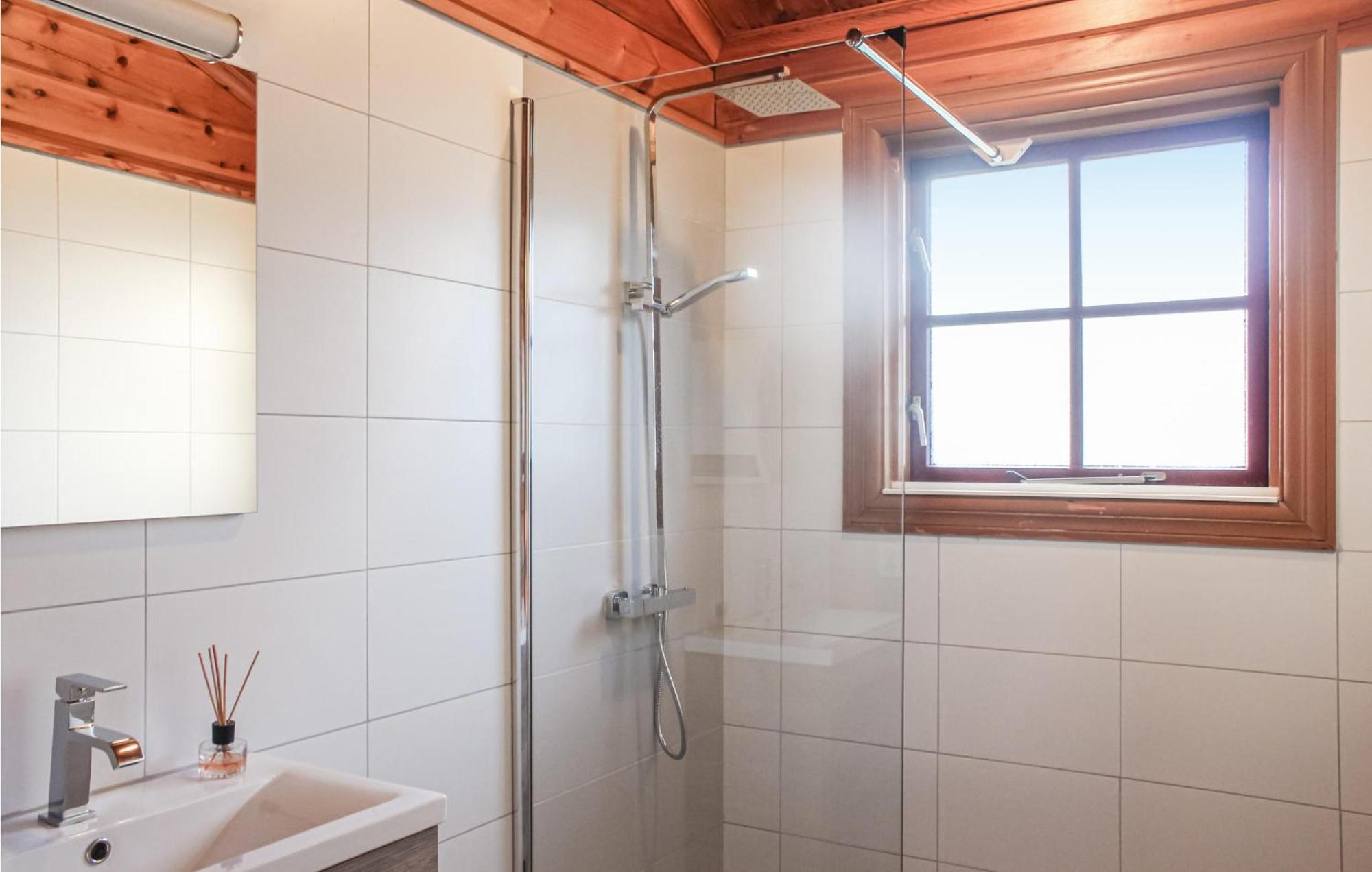 Awesome Home In Gramsbergen With Kitchen Buitenkant foto
